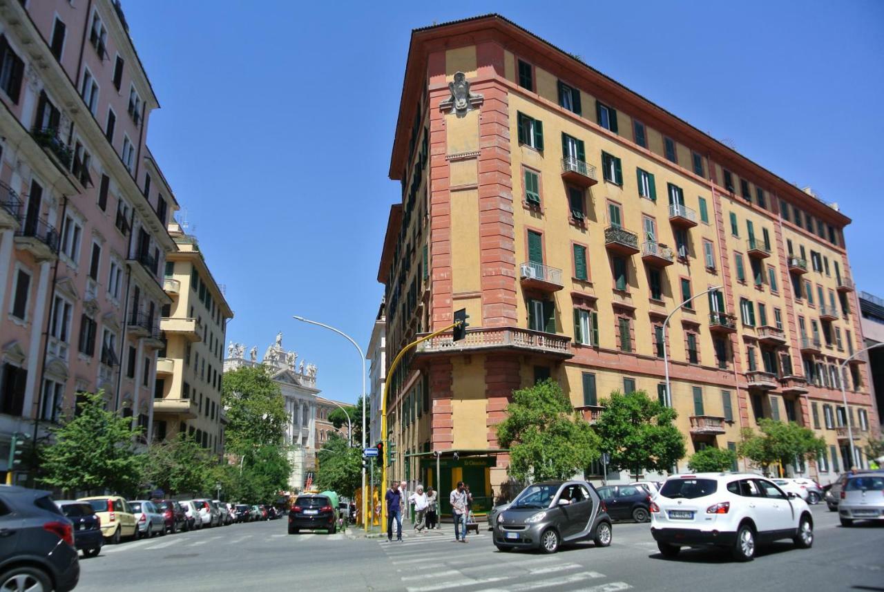 Beautiful Apartment In San Giovanni Close To Colosseo Roma Exterior foto