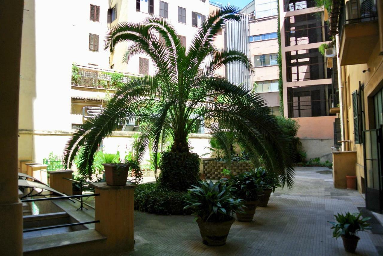 Beautiful Apartment In San Giovanni Close To Colosseo Roma Exterior foto