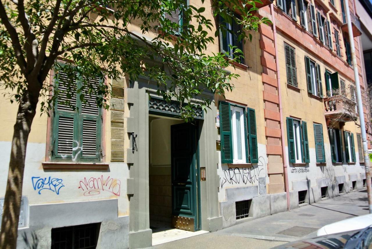 Beautiful Apartment In San Giovanni Close To Colosseo Roma Exterior foto
