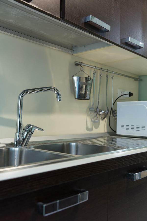 Beautiful Apartment In San Giovanni Close To Colosseo Roma Exterior foto
