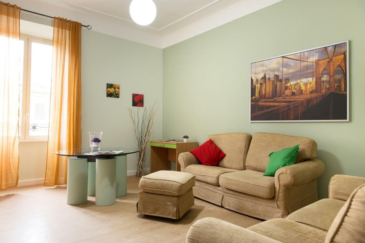 Beautiful Apartment In San Giovanni Close To Colosseo Roma Exterior foto